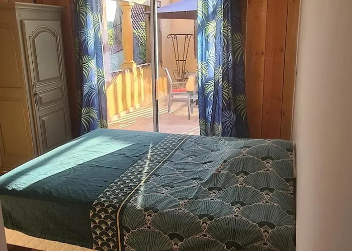 Pinta Nyaraló Sarlat-la-Canéda